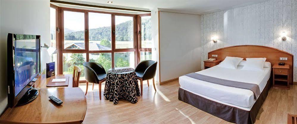 Apartamentos Spa Villa Pasiega Хознайо Екстериор снимка